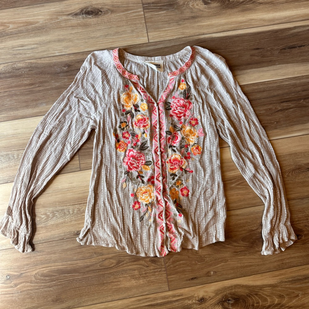 Savanna Jane Beige Floral Embroidered Top